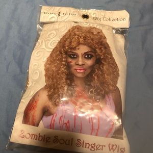 Costume wig